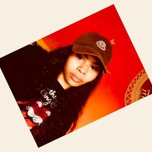 Meet your Posher, Dionne